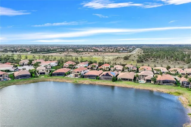 $1,250,000 | 2915 Cinnamon Bay Circle, Naples, FL 34119