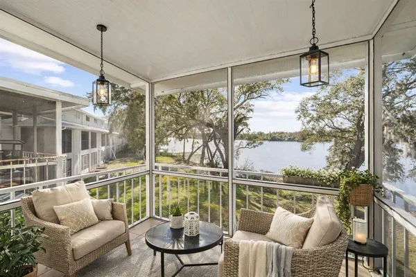 $139,997 | 7240 East Bank Drive, Unit 204, Tampa, FL 33617