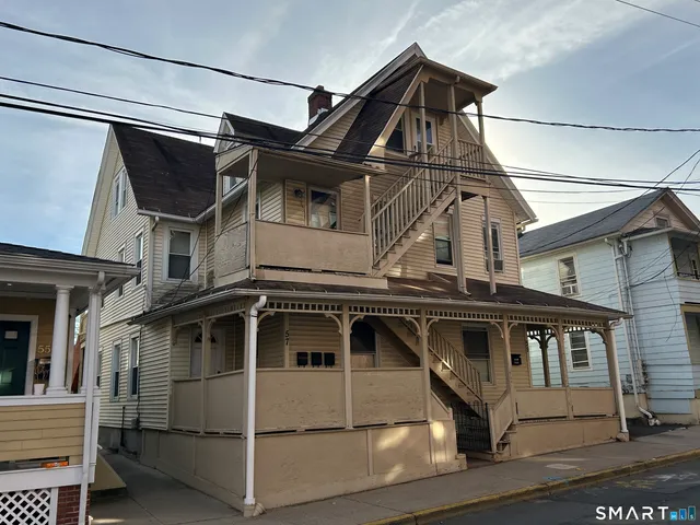 $369,900 | 57 Ferry Street, Middletown, CT 06457