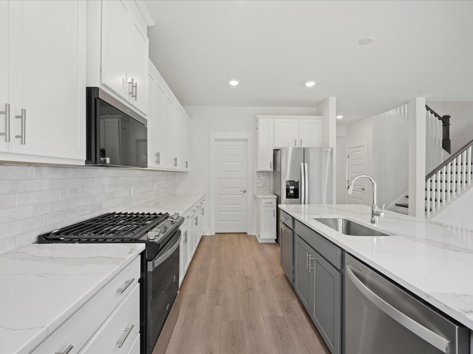 355 Calm Water Way Summerville, SC 29486 - Photo 17 of 53 17-DSC01343