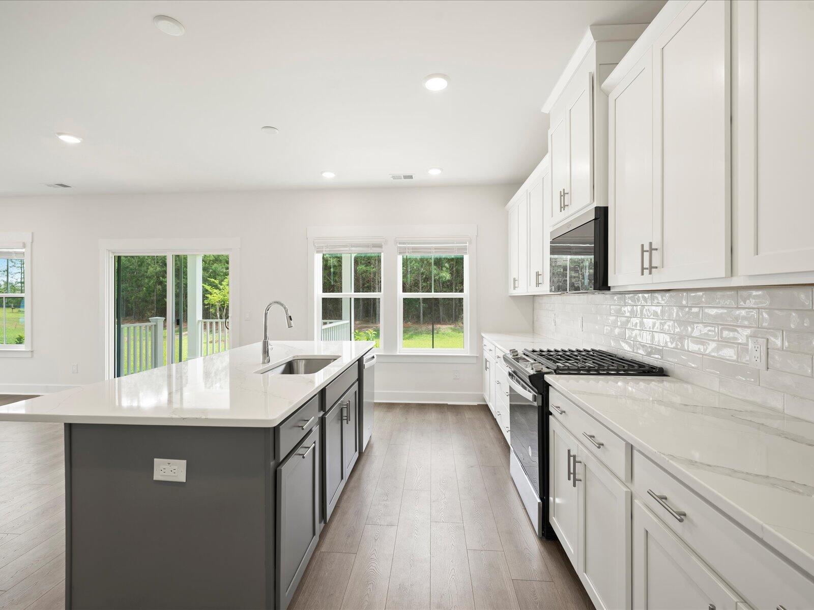 355 Calm Water Way Summerville, SC 29486 - Photo 18 of 53 18-DSC01346