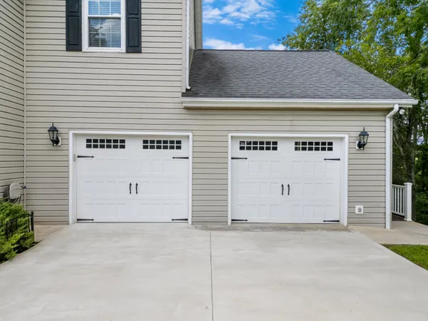 $835,000 | 2285 Lubna Drive, Christiansburg, VA 24073