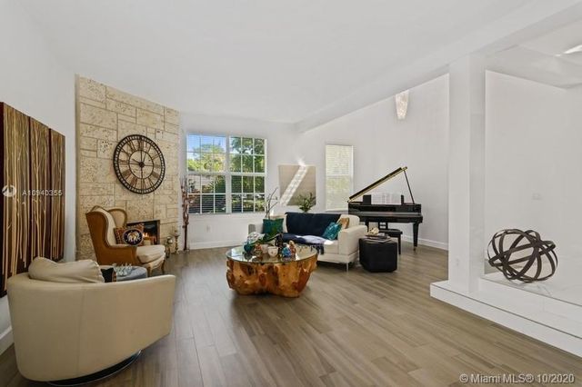 $1,170,000 | 4220 South Alhambra Circle, Coral Gables, FL 33146