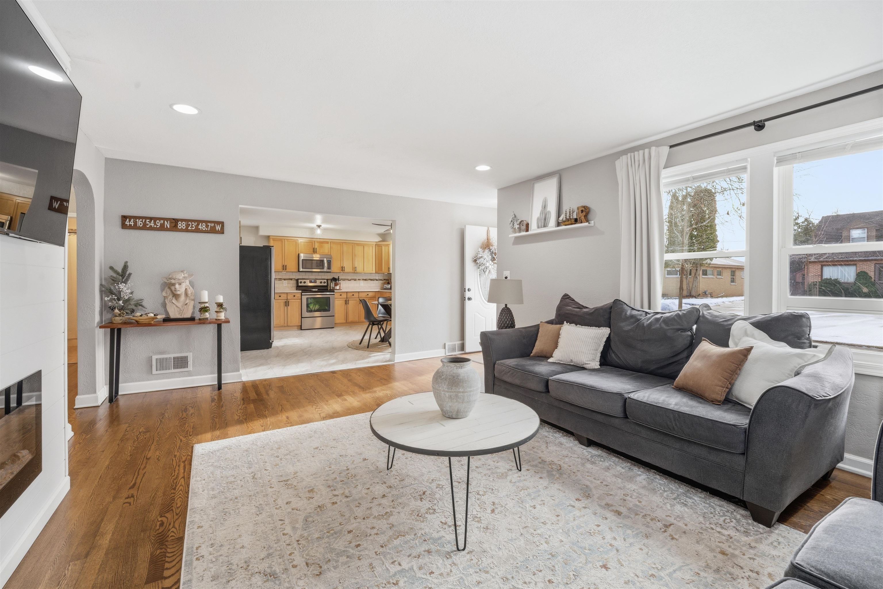 712 East Marquette Street Appleton, WI 54911 - Photo 4 of 22