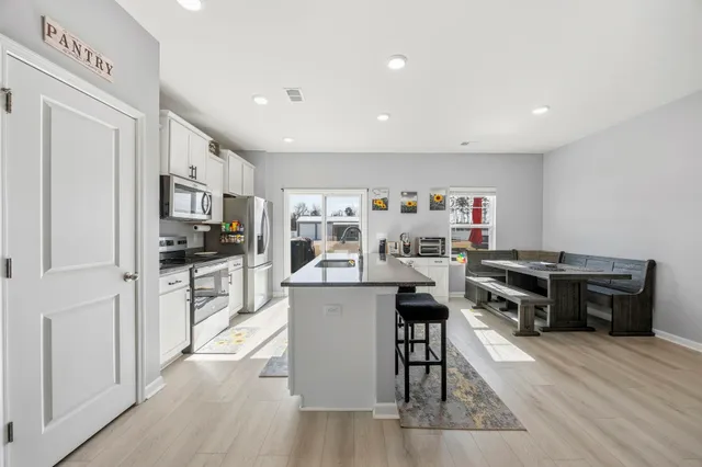 $420,000 | 1010 Log Cabin Road, Loris, SC 29569