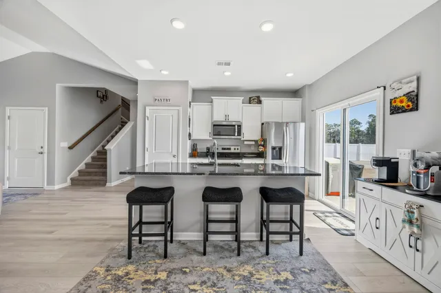 $420,000 | 1010 Log Cabin Road, Loris, SC 29569