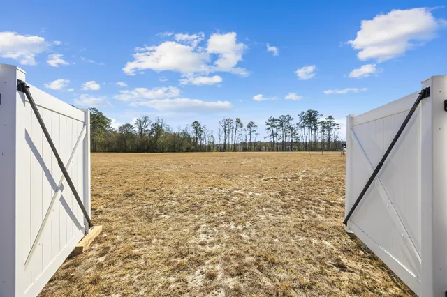 $420,000 | 1010 Log Cabin Road, Loris, SC 29569