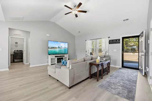 $420,000 | 1010 Log Cabin Road, Loris, SC 29569