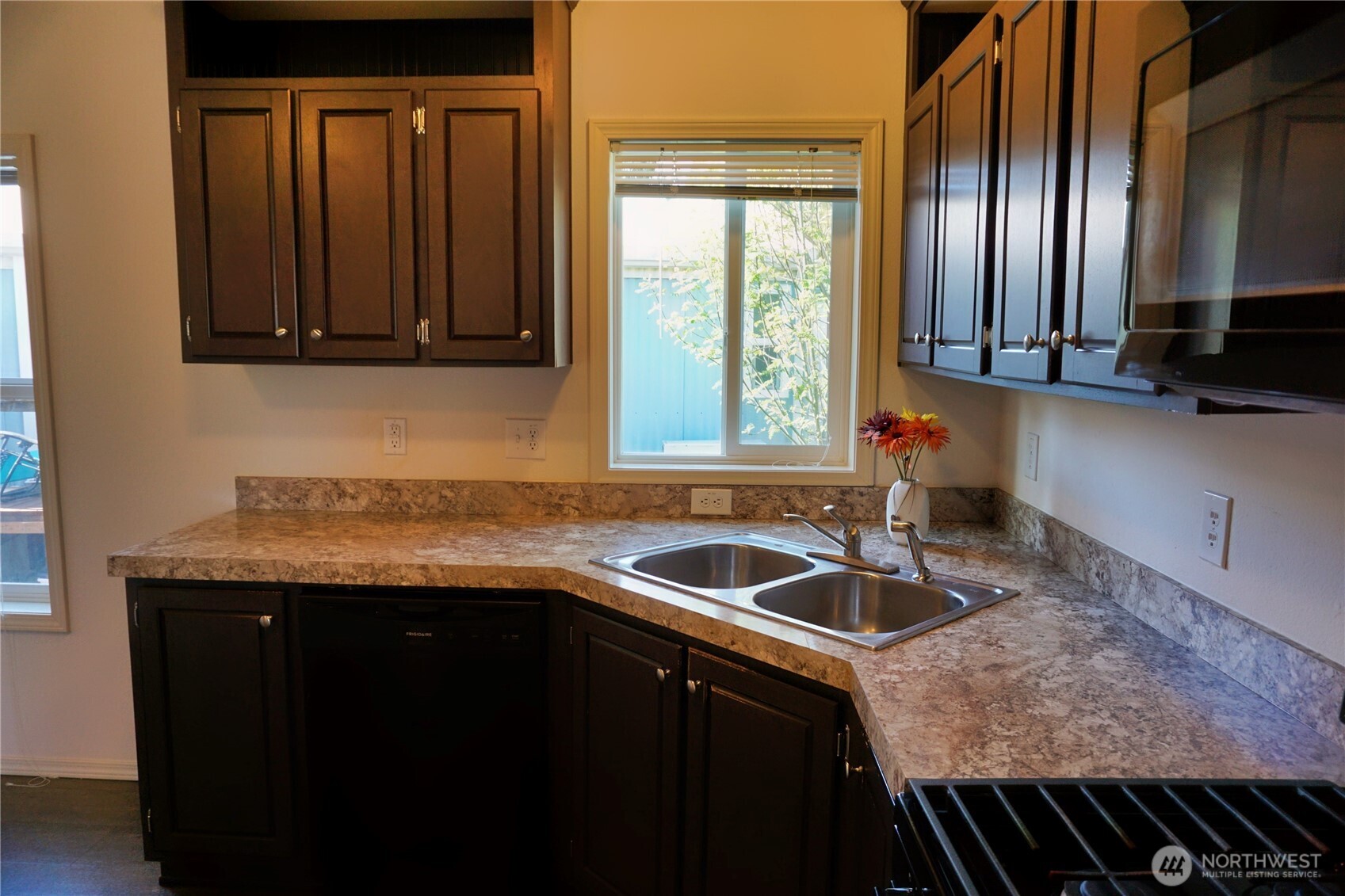 2350 Douglas Road, Unit 26 Ferndale, WA 98248 - Photo 7 of 17