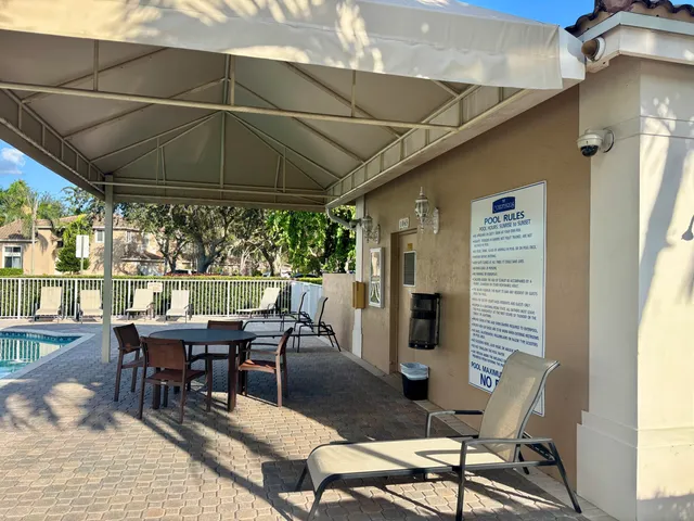 $475,000 | 15864 Southwest 10th Street, Pembroke Pines, FL 33027