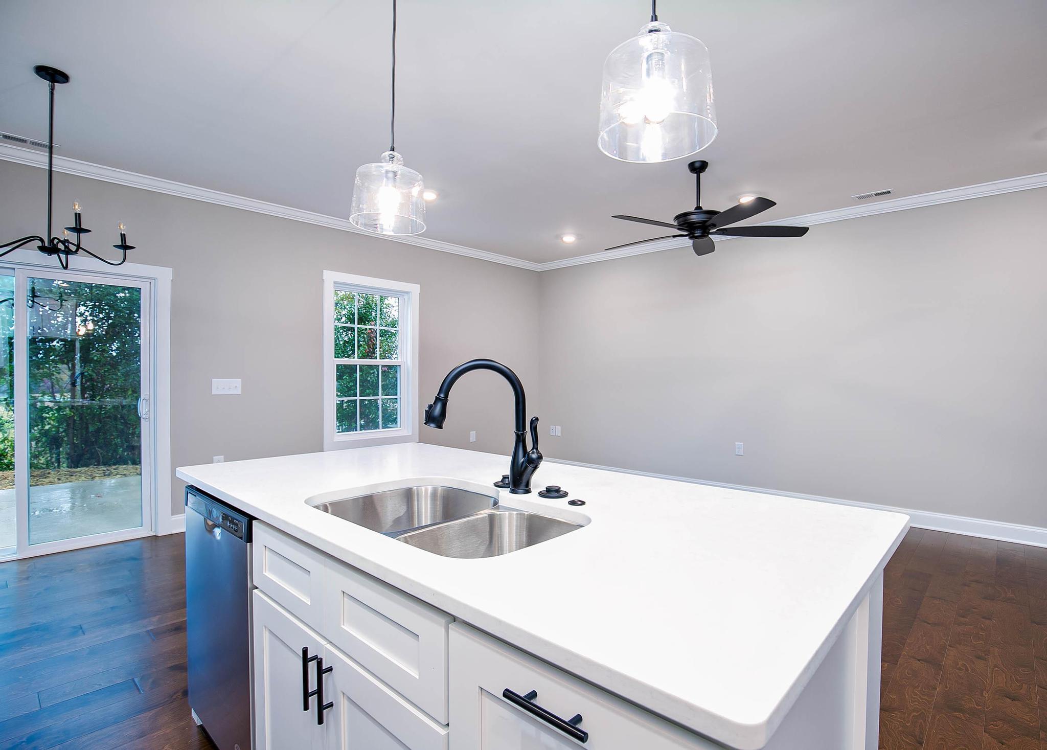 339 Piper Glen Gray, TN 37615 - Photo 14 of 29 Glen Piper-14