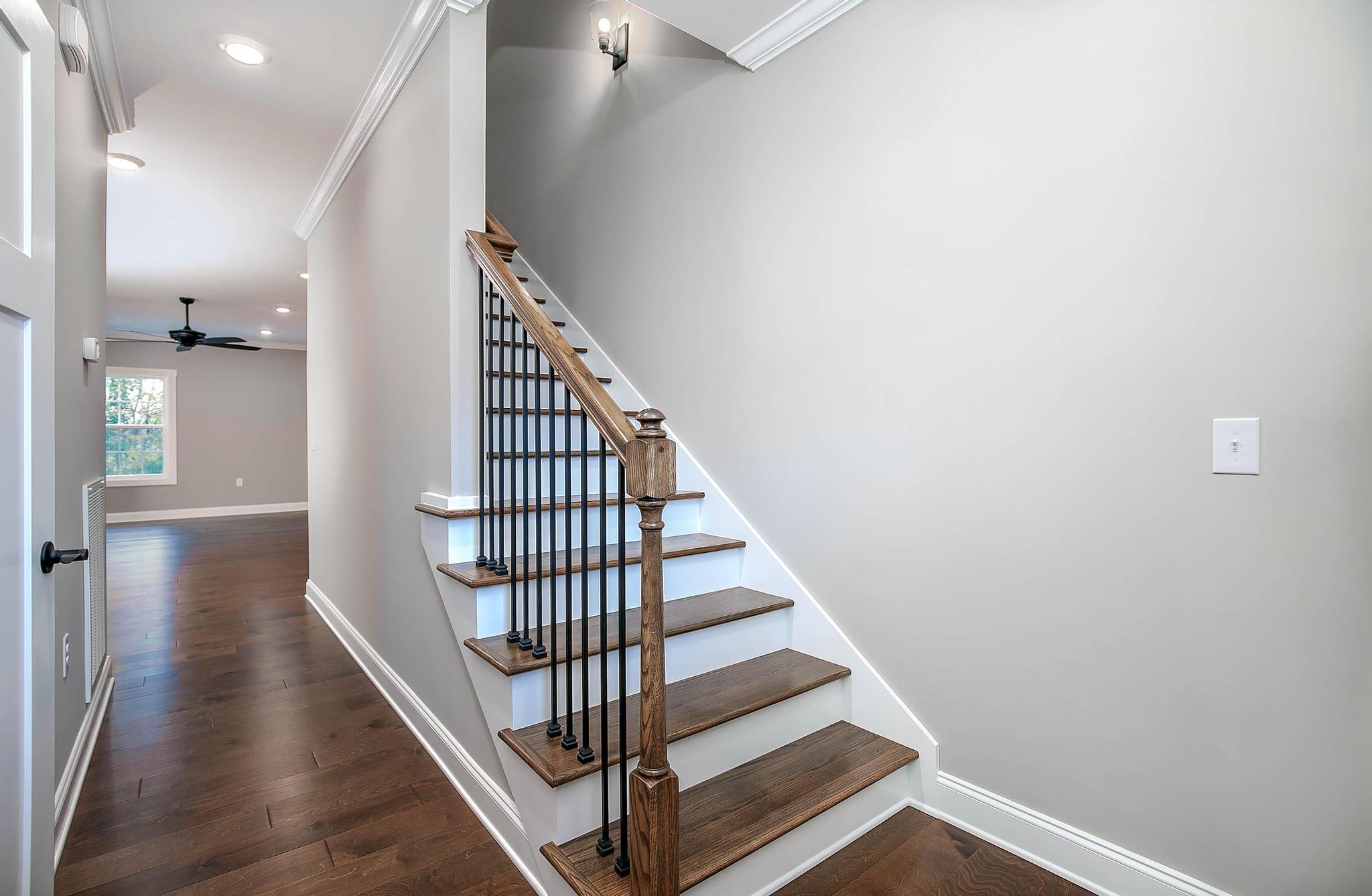 339 Piper Glen Gray, TN 37615 - Photo 6 of 29 Glen Piper-6