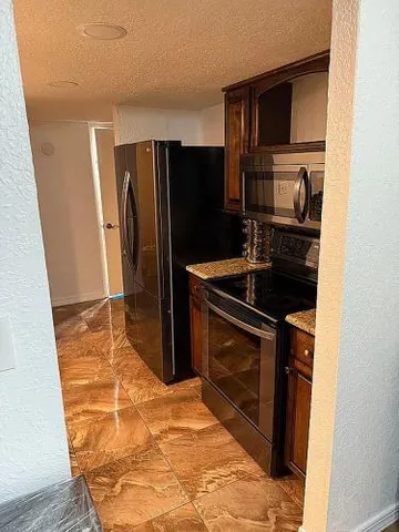 $229,900 | 100 Golden Sand Drive, Unit B, Santa Teresa, NM 88008