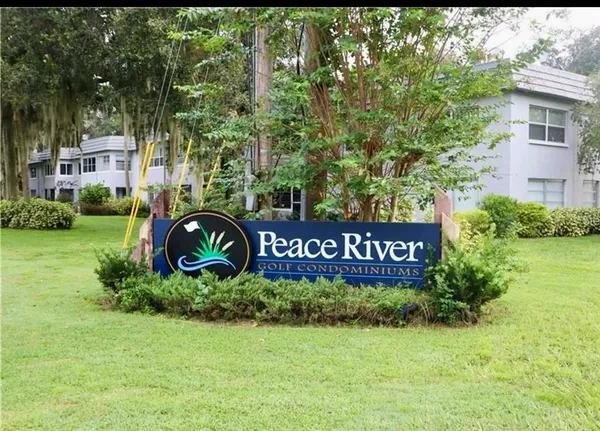 $105,000 | 220 Idlewood Avenue, Unit 204, Bartow, FL 33830