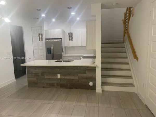 a view of entryway and hall