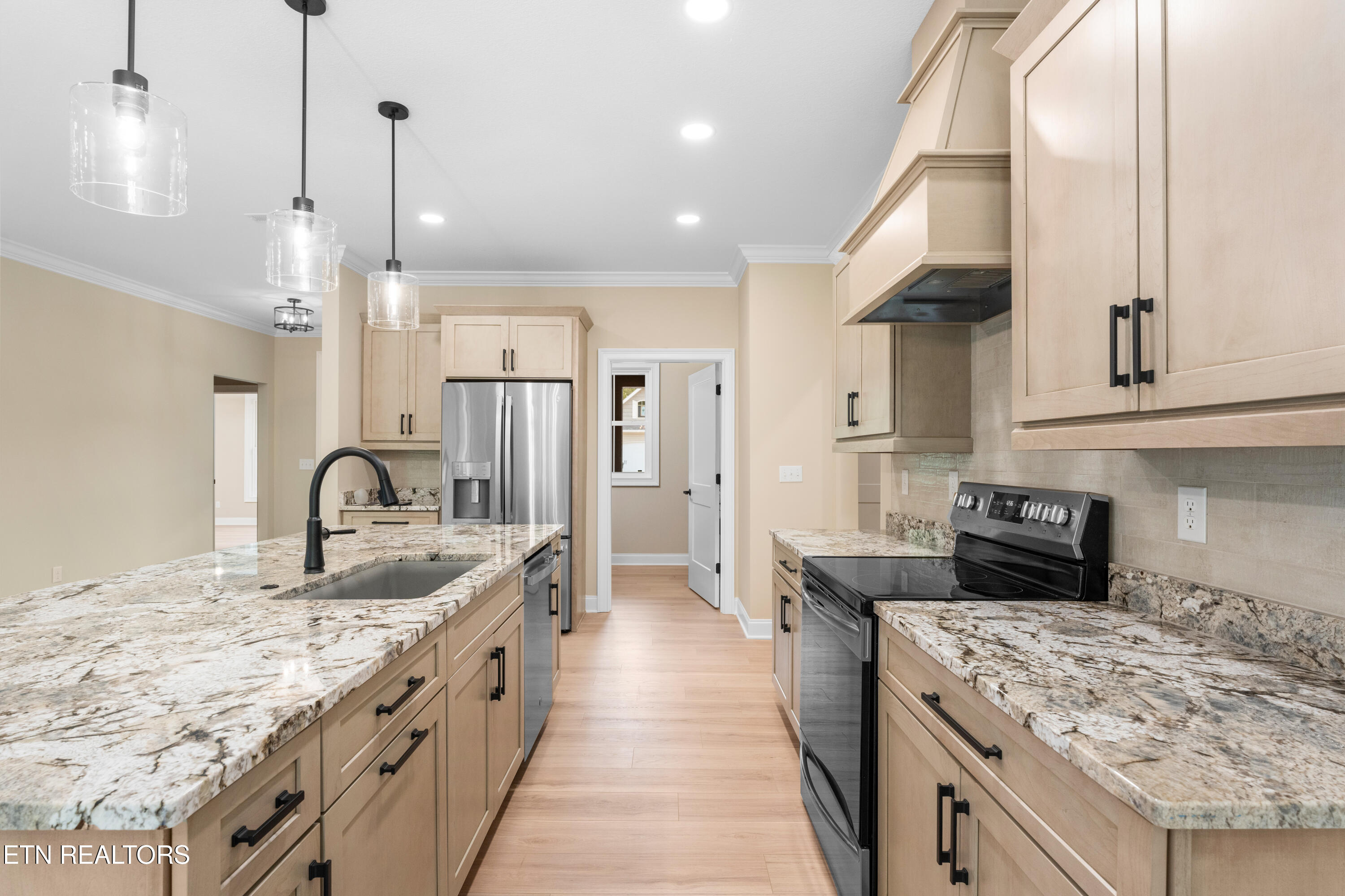 123 Gado Way Loudon, TN 37774 - Photo 12 of 30 12) 60363-68bf1d426a367