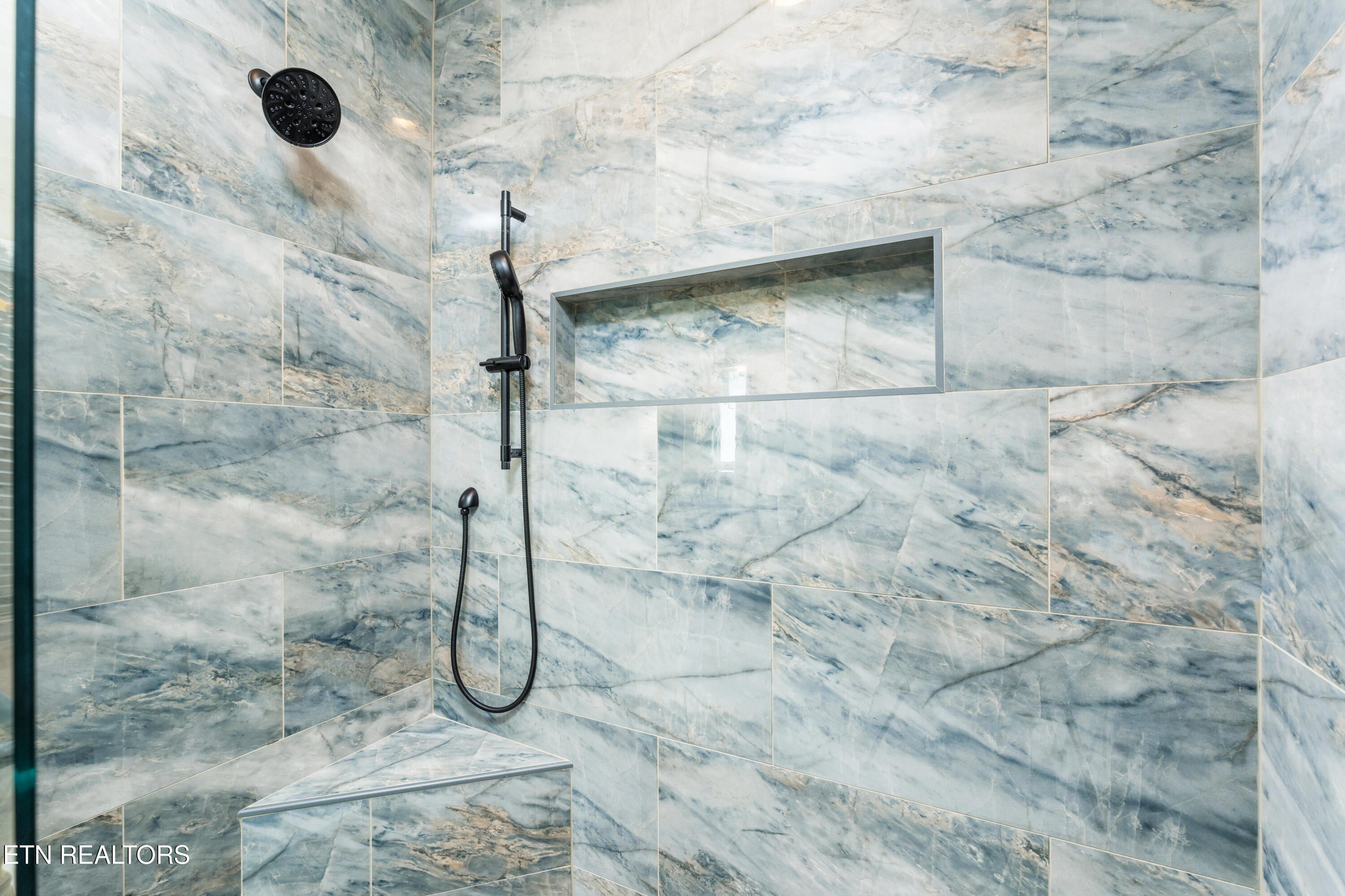 123 Gado Way Loudon, TN 37774 - Photo 20 of 30 20) 60363-68bf1d28eaf49