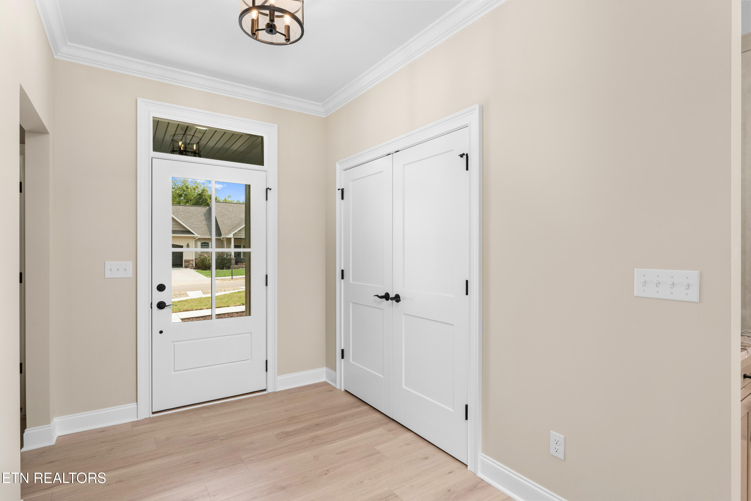 123 Gado Way Loudon, TN 37774 - Photo 8 of 30 8) 60363-68bf1d122d57d