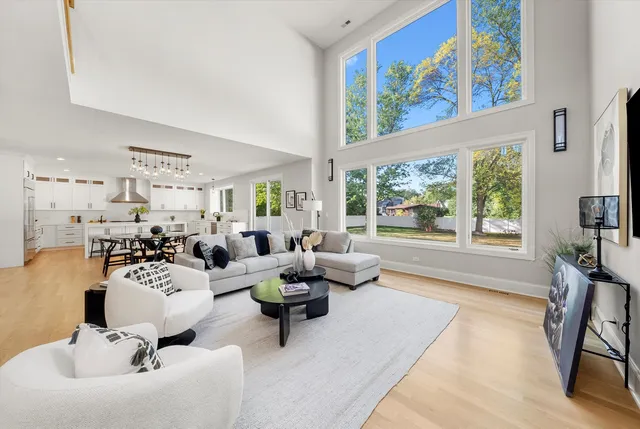 $1,997,000 | 1418 West Maude Avenue, Arlington Heights, IL 60004