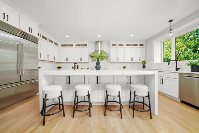 $1,997,000 | 1418 West Maude Avenue, Arlington Heights, IL 60004