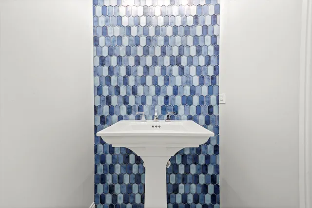 $1,997,000 | 1418 West Maude Avenue, Arlington Heights, IL 60004