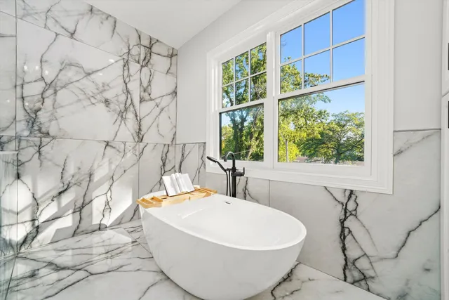 $1,997,000 | 1418 West Maude Avenue, Arlington Heights, IL 60004