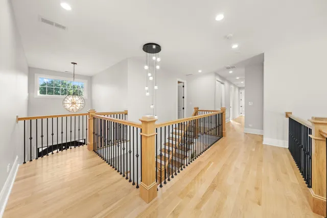 $1,997,000 | 1418 West Maude Avenue, Arlington Heights, IL 60004