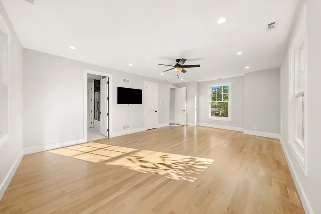 $1,997,000 | 1418 West Maude Avenue, Arlington Heights, IL 60004