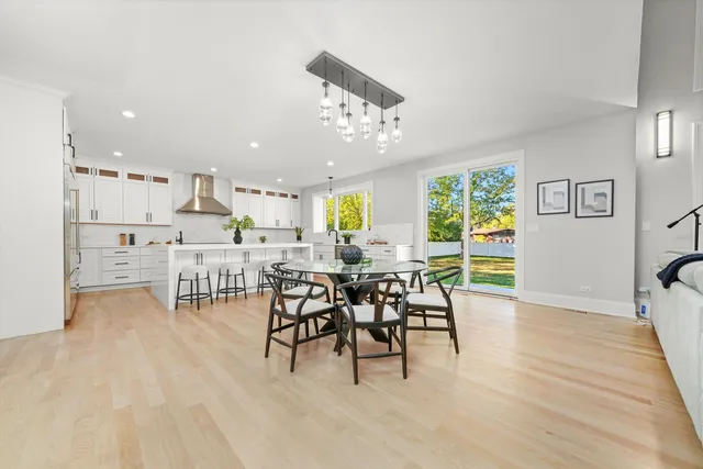 $1,997,000 | 1418 West Maude Avenue, Arlington Heights, IL 60004