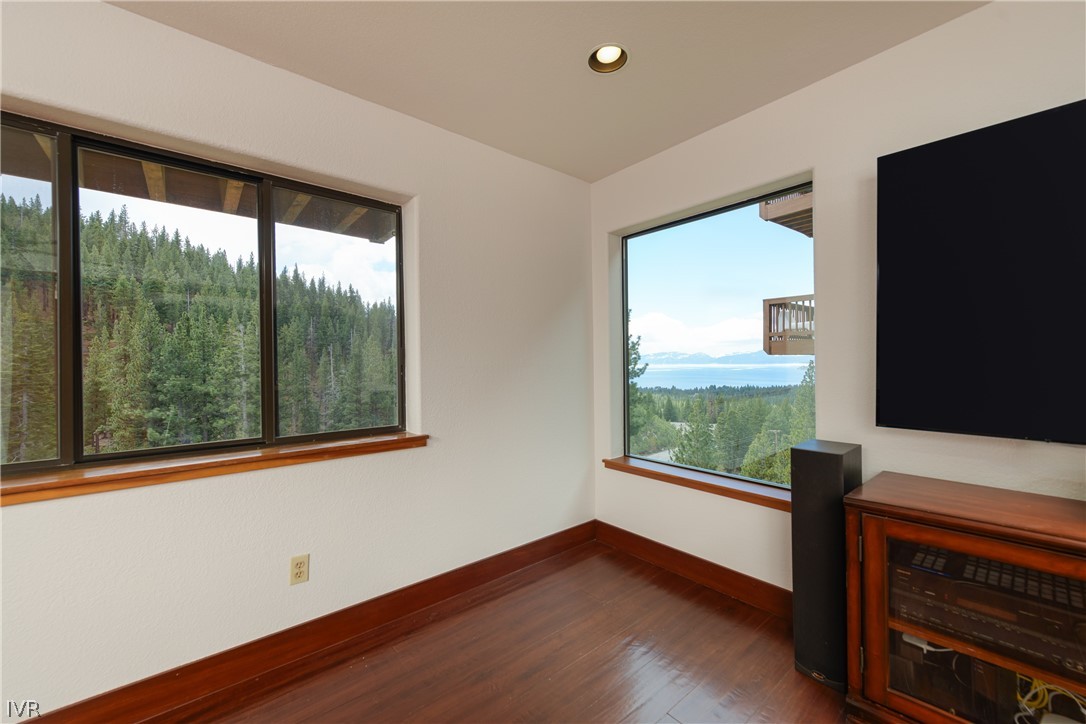 400 Fairview Boulevard, Unit 162 Incline Village, NV 89451 - Photo 28 of 50 a view of an empty room with wooden floor and a window