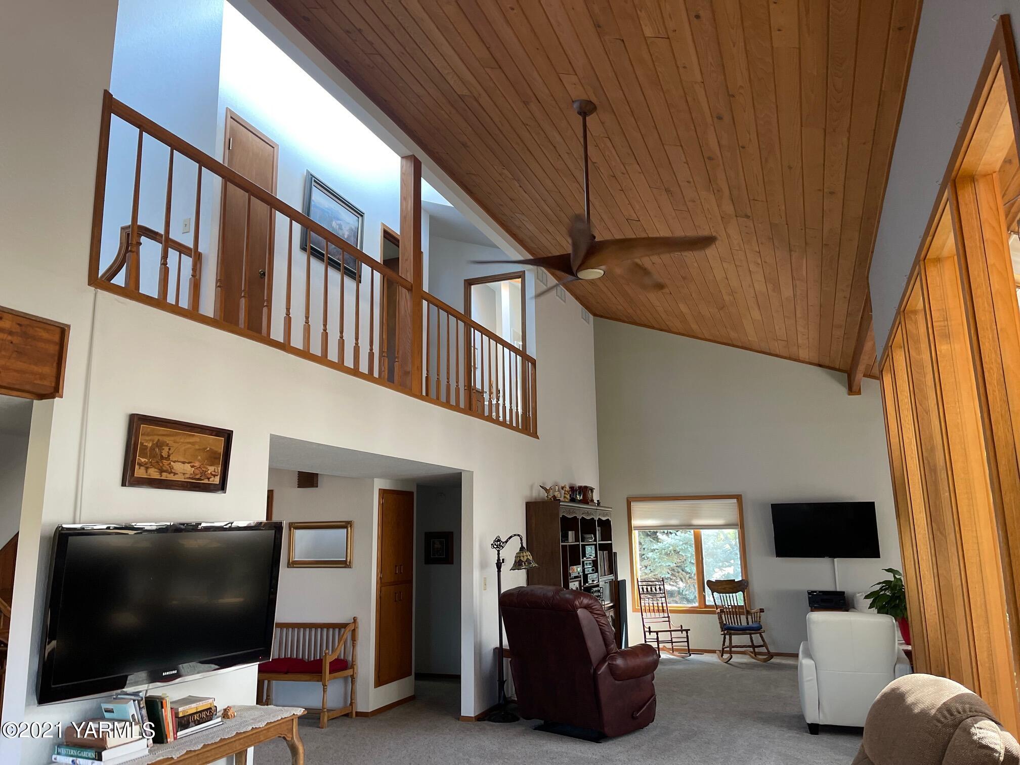 2000 North Granger Road Zillah, WA 98953 - Photo 11 of 23 IMG_0304