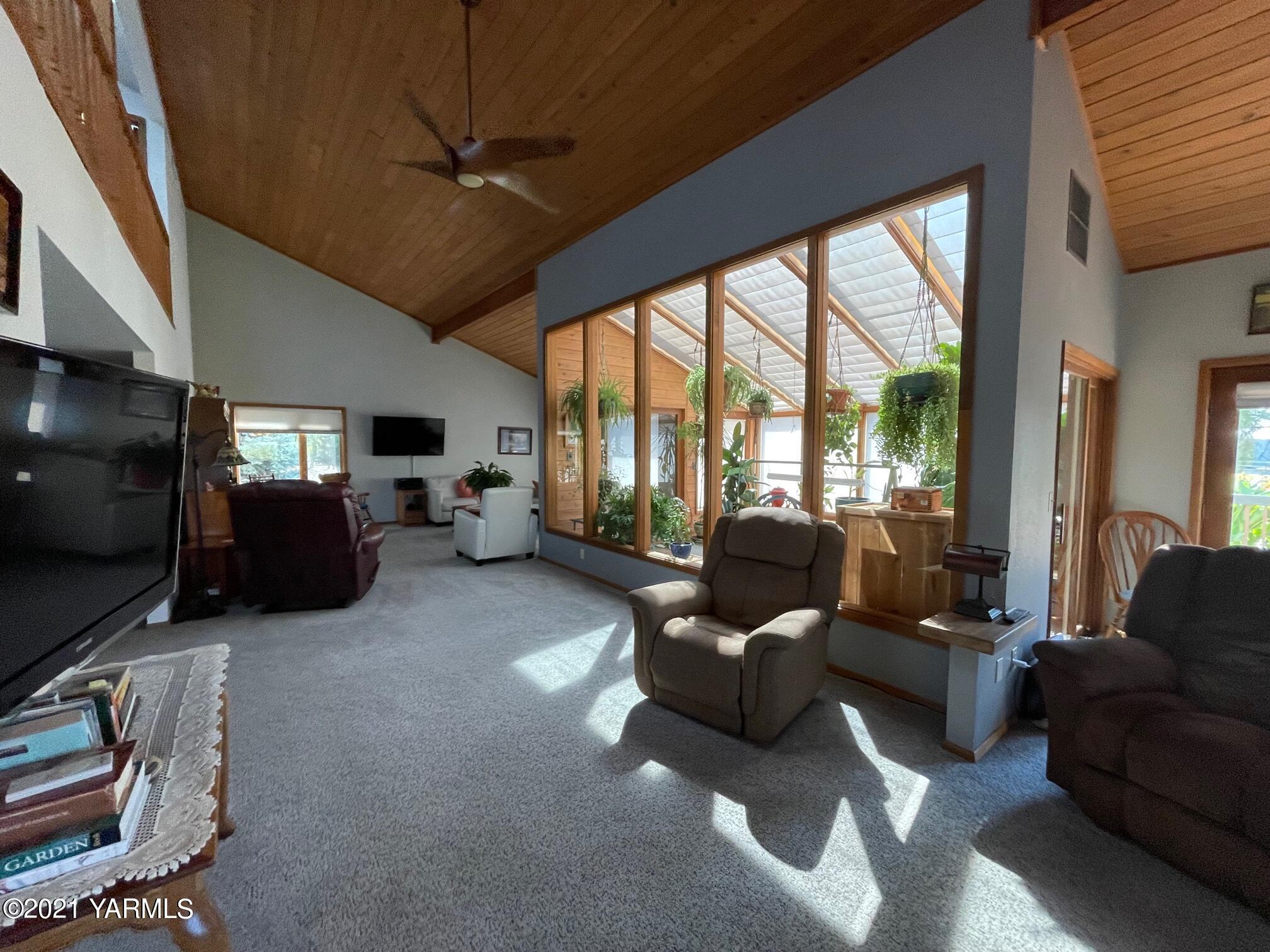 2000 North Granger Road Zillah, WA 98953 - Photo 13 of 23 IMG_0286