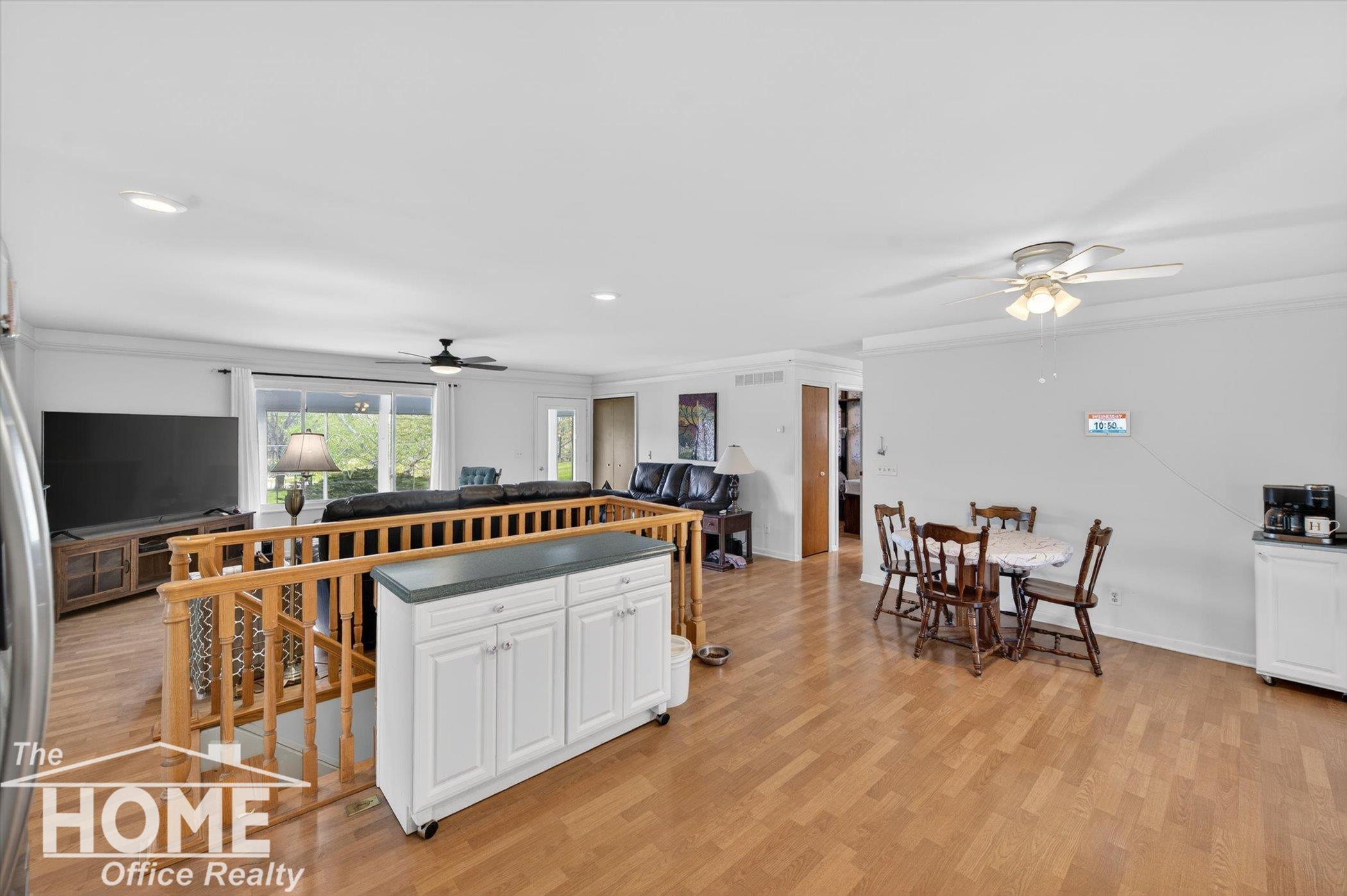 6444 Grand River Road Bancroft, MI 48414 - Photo 13 of 41