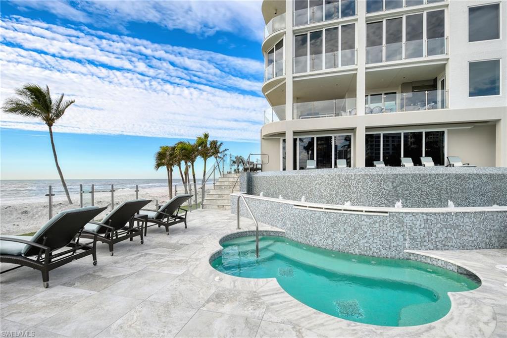 10 Seagate Drive, Unit 6N Naples, FL 34103 - Photo 33 of 35