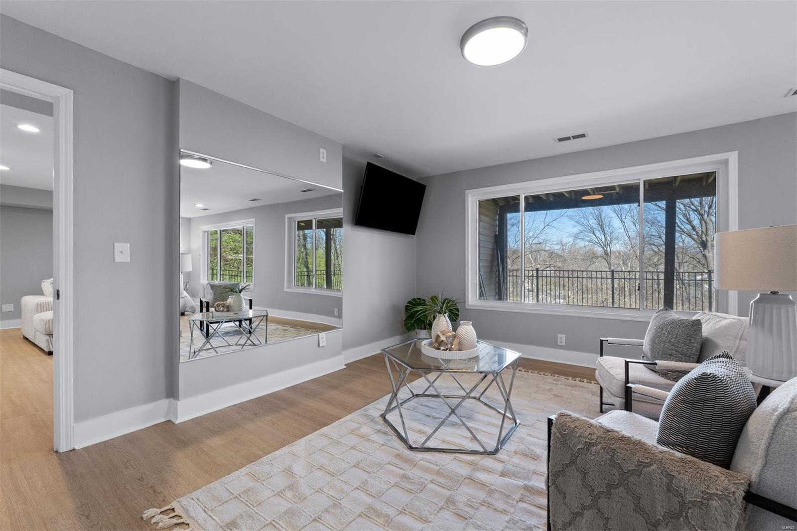 14887 Conway Road Chesterfield, MO 63017 - Photo 31 of 40 Gallery Image 31