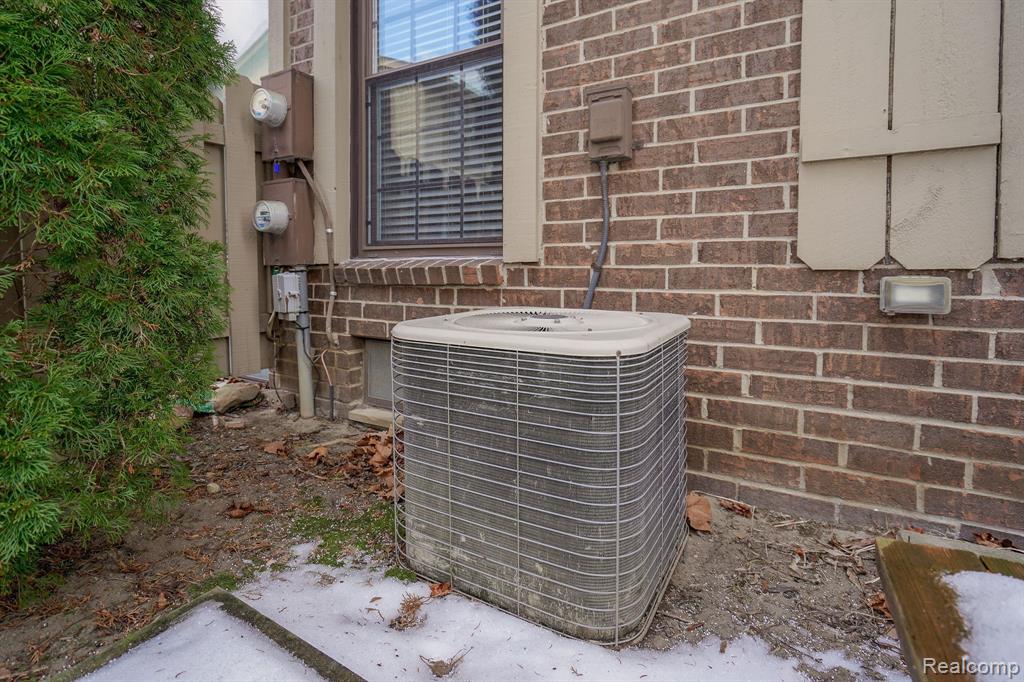 905 Lafayette Court Rochester Hills, MI 48307 - Photo 61 of 65