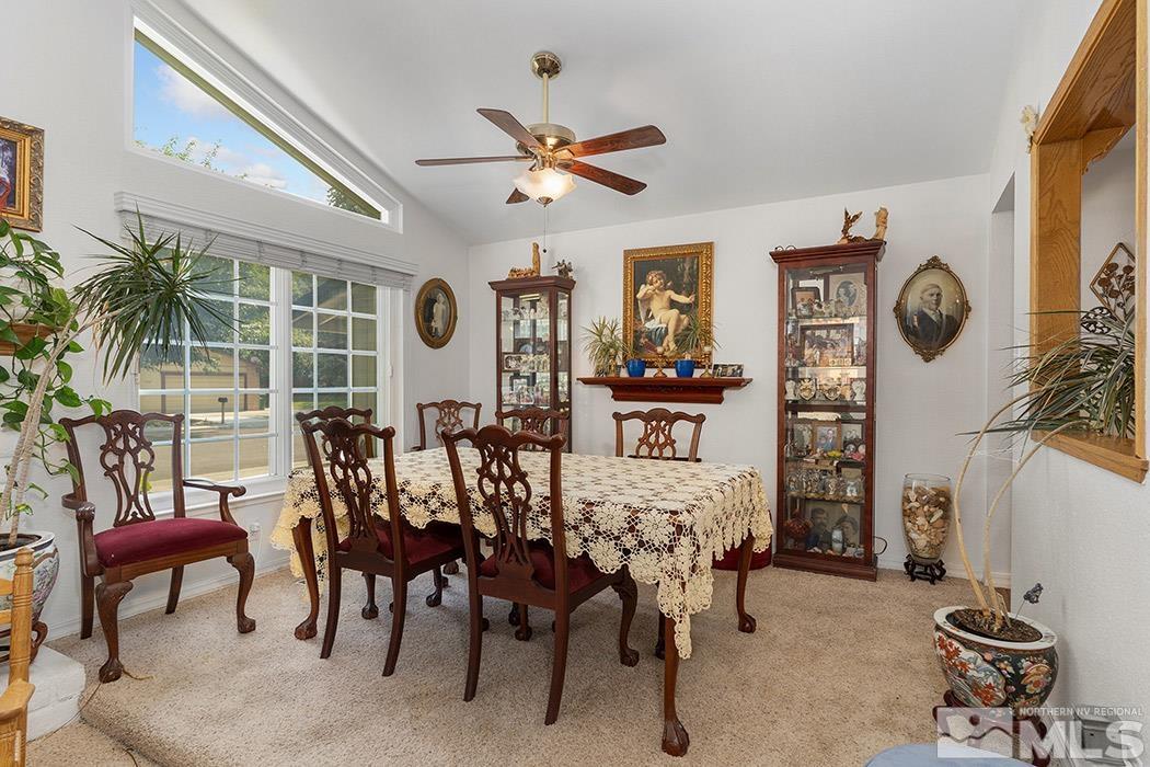 3901 Amador Way Reno, NV 89502 - Photo 4 of 22 Photo 4