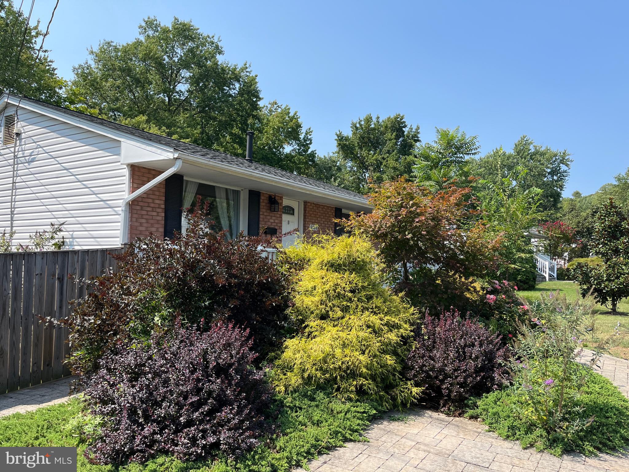 6508 Haystack Road Alexandria, VA 22310 - Photo 2 of 40