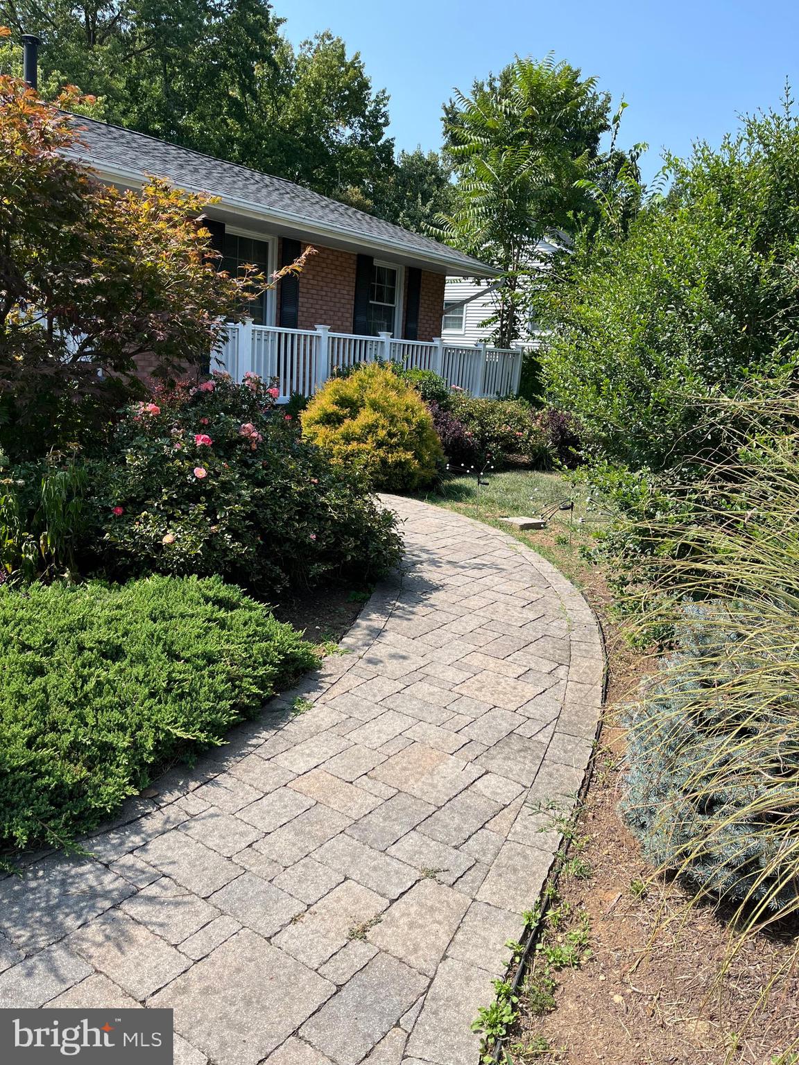 6508 Haystack Road Alexandria, VA 22310 - Photo 3 of 40