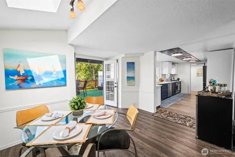 $899,000 | 303 Puyallup Street, Steilacoom, WA 98388