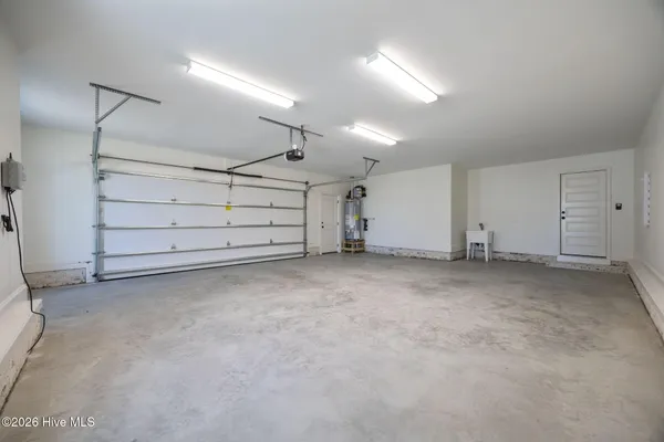 $689,900 | 404 Donald Drive, Winterville, NC 28590