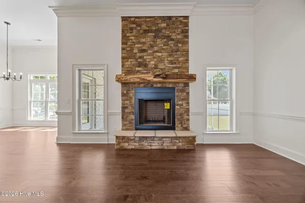 $689,900 | 404 Donald Drive, Winterville, NC 28590