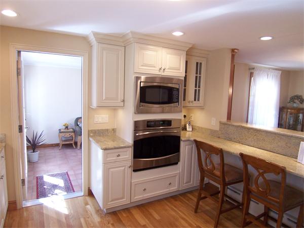 31 Daniel Road Braintree, MA 02184 - Photo 6 of 17 Gallery Image 6