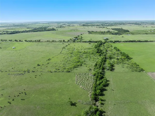 $350,000 | 7 7 Mile Lane, Riesel, TX 76682