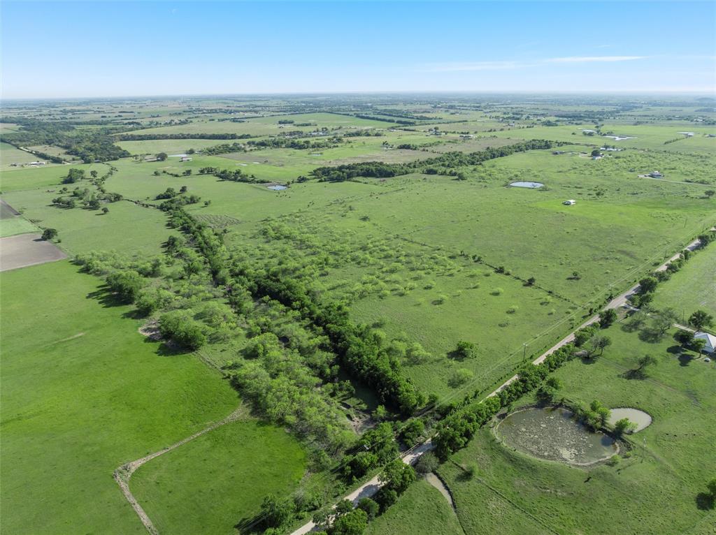 7 7 Mile Lane Riesel, TX 76682 - Photo 8 of 17 a view of a field with an ocean