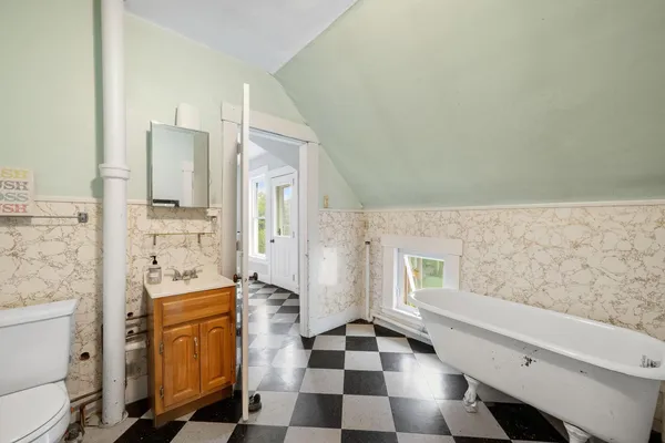 $370,000 | 11 Summer Street, Barre Town, VT 05649