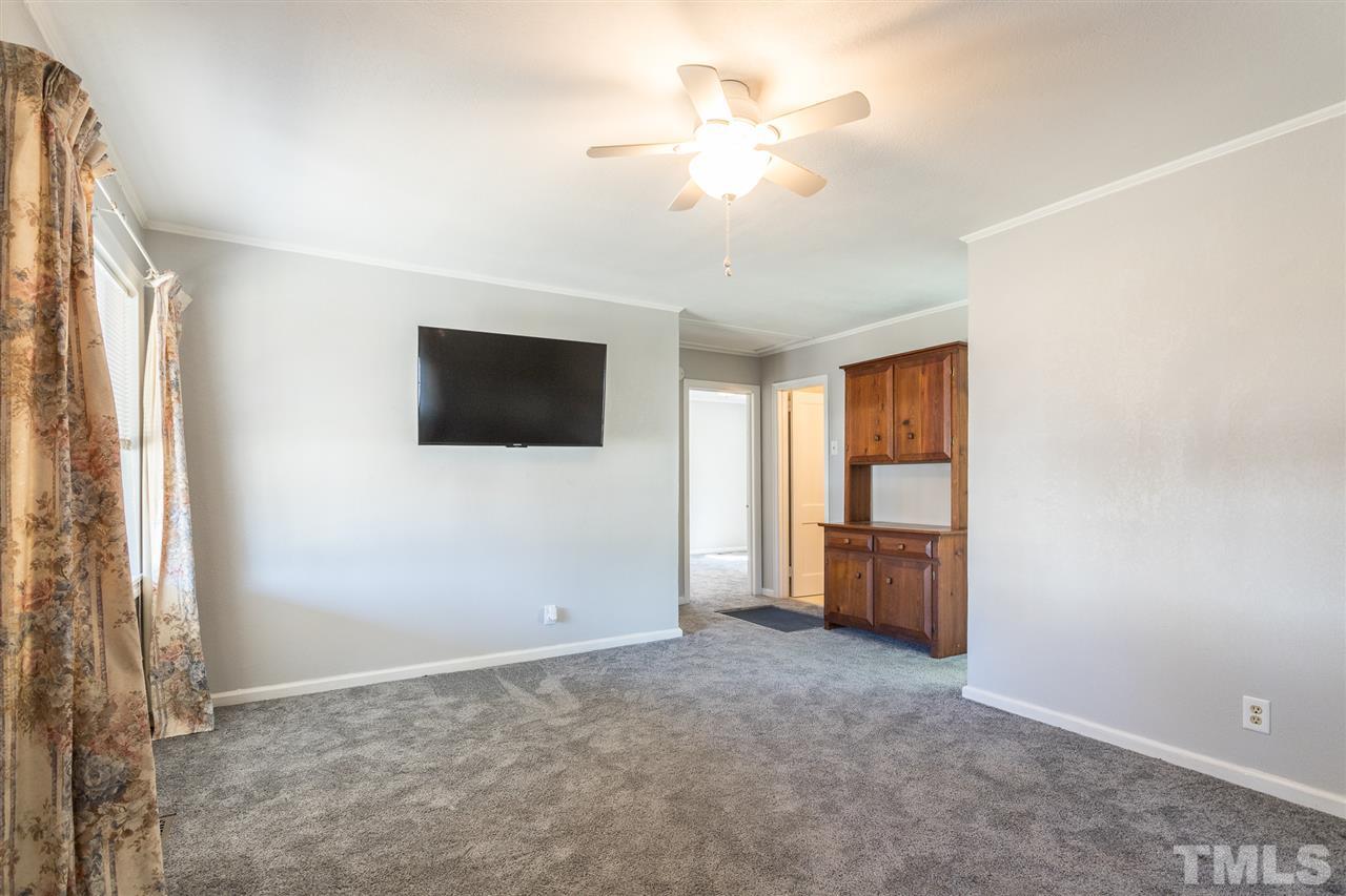 1806 Rankin Street Raleigh, NC 27604 - Photo 4 of 15