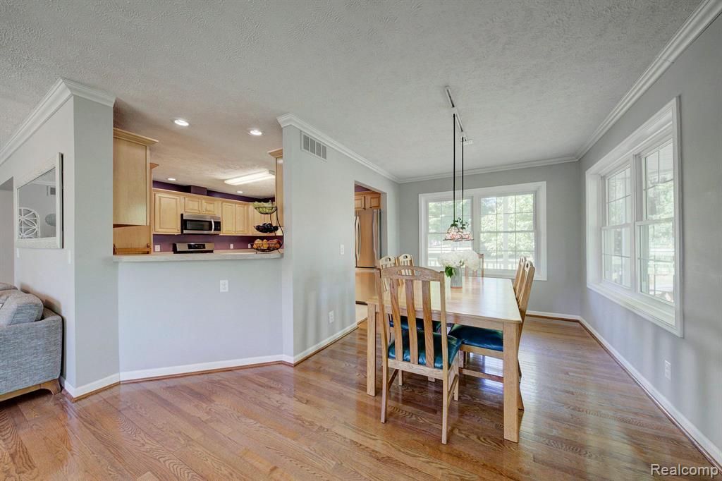 4343 Bemis Road Ypsilanti, MI 48197 - Photo 11 of 47 Gallery Image 11