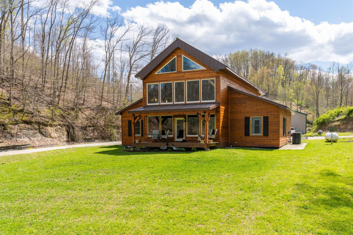 944 Chambers Fork Road Campton, KY 41301 - Photo 2 of 67 Photo 2
