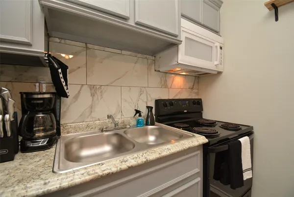 $1,550 | 7124 Avenue F, Unit 3, Houston, TX 77011